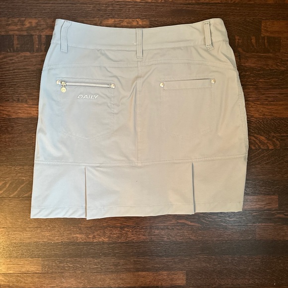 Daily Sport Golf Skirt - Picture 2 of 5